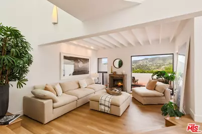 29221 Heathercliff Rd #13, Malibu, CA 90265 - Photo 3