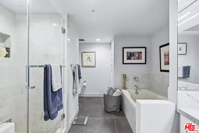 13700 Marina Pointe Dr #1711, Marina del Rey, CA 90292 - Photo 15