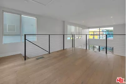 5014 Rosewood Ave #1/2, Los Angeles, CA 90004 - Photo 13