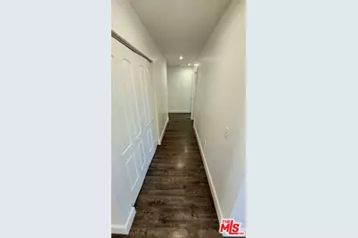 17629 Burbank Blvd, Encino, CA 91316 - Photo 17