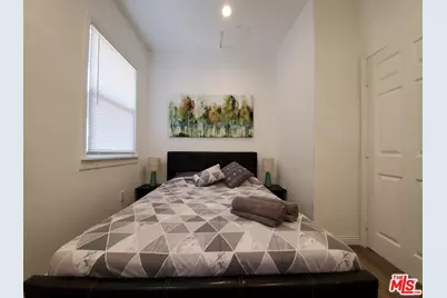 1978 Bonsallo Ave, Los Angeles, CA 90007 - Photo 23