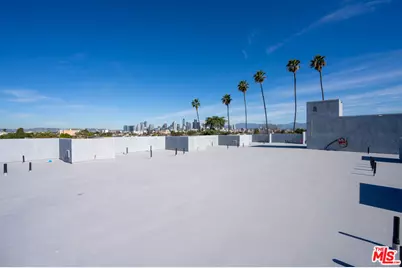 1432 E 25th St, Los Angeles, CA 90011 - Photo 23