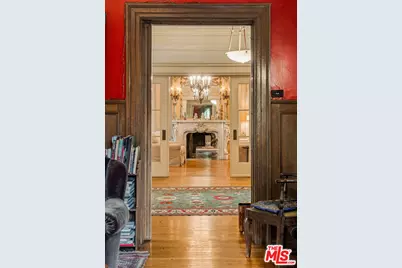 1130 Westchester Pl, Los Angeles, CA 90019 - Photo 9