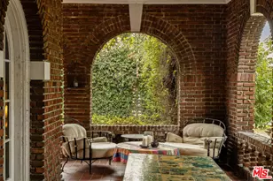 1130 Westchester Pl, Los Angeles, CA 90019 - Photo 37