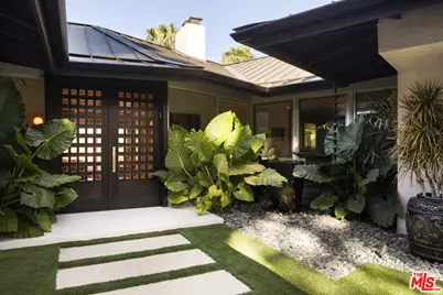 10965 Wrightwood Ln, Studio City, CA 91604 - Photo 3