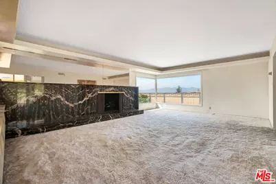 1682 Larco Way, Glendale, CA 91202 - Photo 7