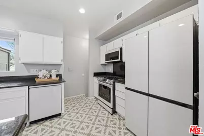 227 Via Colinas, Thousand Oaks, CA 91362 - Photo 9