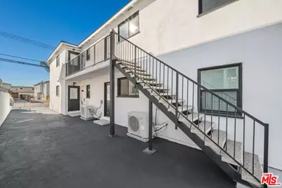 2046 S Burnside Ave, Los Angeles, CA 90016 - Photo 39