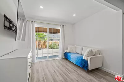 19007 Vanowen St, Reseda, CA 91335 - Photo 27