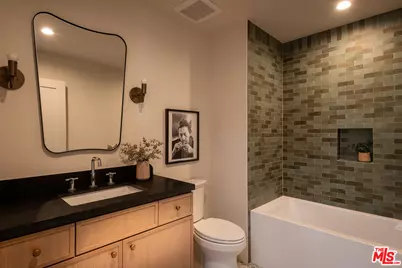 931 S Sycamore Ave, Los Angeles, CA 90036 - Photo 29