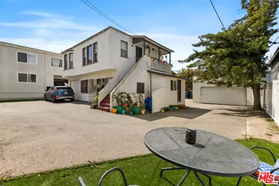 2302 32nd St, Santa Monica, CA 90405 - Photo 1