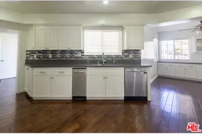 8697 Hillcrest Rd, Buena Park, CA 90621 - Photo 5