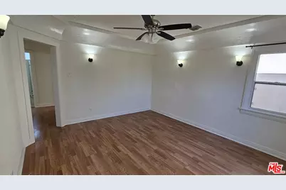 6141 Hazeltine Ave, Van Nuys, CA 91401 - Photo 7