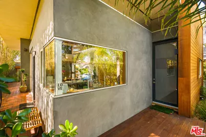 911 Venezia Ave, Venice, CA 90291 - Photo 7