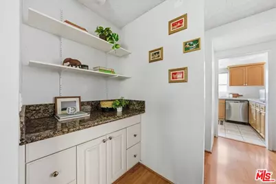 18 Park St #6, Alhambra, CA 91801 - Photo 5