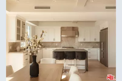 10725 Ashton Ave #101, Los Angeles, CA 90024 - Photo 17