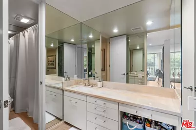 9255 Doheny Rd #703, West Hollywood, CA 90069 - Photo 19