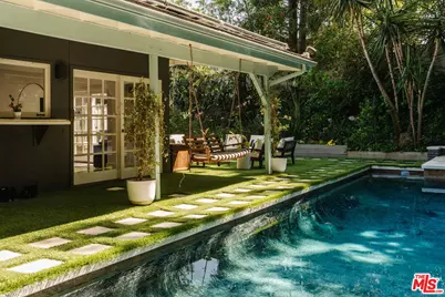 5813 El Canon Ave, Woodland Hills, CA 91367 - Photo 27