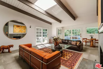 5813 El Canon Ave, Woodland Hills, CA 91367 - Photo 5