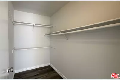 326 S Manhattan Pl #108, Los Angeles, CA 90020 - Photo 13