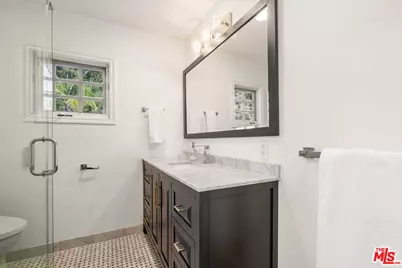 9023 Alto Cedro Dr, Beverly Hills, CA 90210 - Photo 35