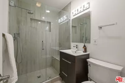 9023 Alto Cedro Dr, Beverly Hills, CA 90210 - Photo 53