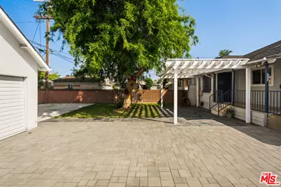 4177 Halldale Ave, Los Angeles, CA 90062 - Photo 29