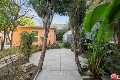 1558 N Kenmore Ave, Los Angeles, CA 90027 - Photo 27