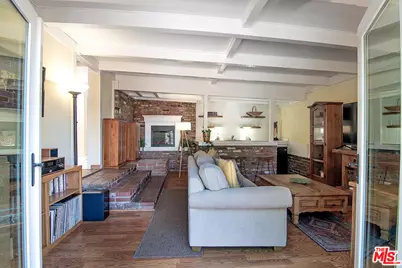 14413 Valley Vista Blvd, Sherman Oaks, CA 91423 - Photo 11