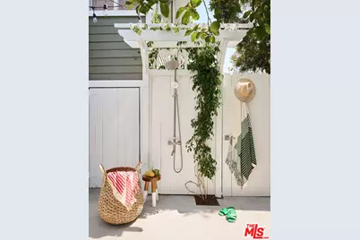 2704 3rd Street, Santa Monica, CA 90405 - Photo 25