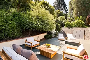 2030 Benedict Canyon Drive, Beverly Hills, CA 90210 - Photo 35