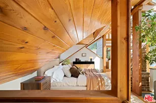 2030 Benedict Canyon Drive, Beverly Hills, CA 90210 - Photo 19