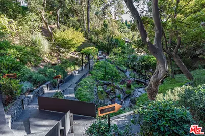 1509 Amalfi Dr, Pacific Palisades, CA 90272 - Photo 35