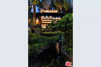 1509 Amalfi Dr, Pacific Palisades, CA 90272 - Photo 47
