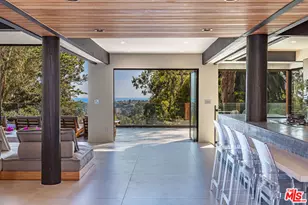 1509 Amalfi Dr, Pacific Palisades, CA 90272 - Photo 3