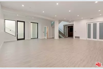 312 S Palm Dr, Beverly Hills, CA 90212 - Photo 25