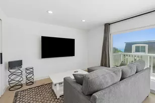 11964 Whalers Ln, Malibu, CA 90265 - Photo 27
