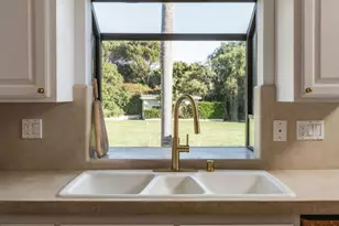 29328 Heathercliff Rd, Malibu, CA 90265 - Photo 17