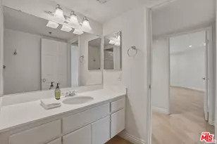 675 Oak Run Trail, Oak Park, CA 91377 - Photo 15