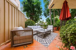 612 S Barrington Ave, Los Angeles, CA 90049 - Photo 25