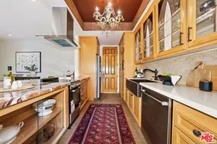 612 S Barrington Ave, Los Angeles, CA 90049 - Photo 9
