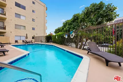 612 S Barrington Ave #213, Los Angeles, CA 90049 - Photo 27