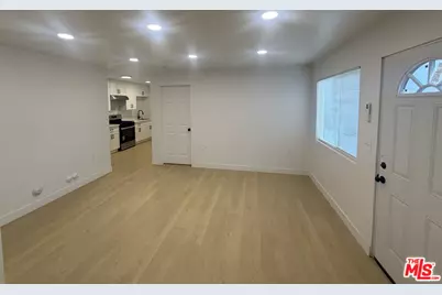 176 W Ramona St, Ventura, CA 93001 - Photo 9