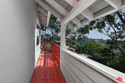 2882 Belden Dr, Los Angeles, CA 90068 - Photo 13