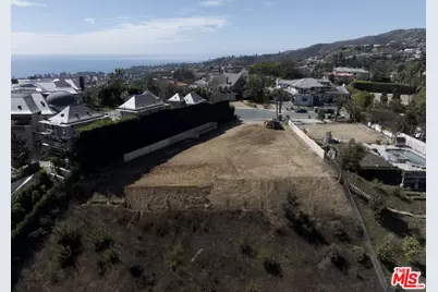 1475 Via Cresta, Pacific Palisades, CA 90272 - Photo 15