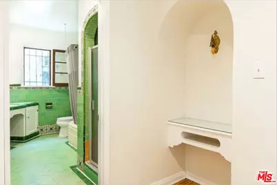 806 N Sweetzer Ave, West Hollywood, CA 90069 - Photo 13