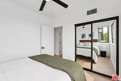 3223 Rowena Ave, Los Angeles, CA 90027 - Photo 15