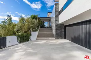 9455 Eden Dr, Beverly Hills, CA 90210 - Photo 3