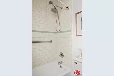 2477 Walnut Ave, Venice, CA 90291 - Photo 17