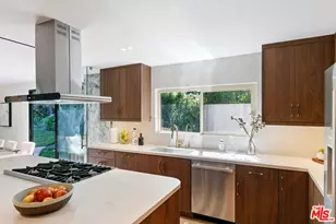 23458 Canzonet St, Woodland Hills, CA 91367 - Photo 13